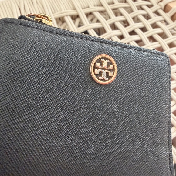 Tory Burch Leather Compact Wallet - Picture 3 of 7